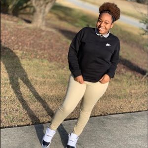 Meet your Posher, Casey